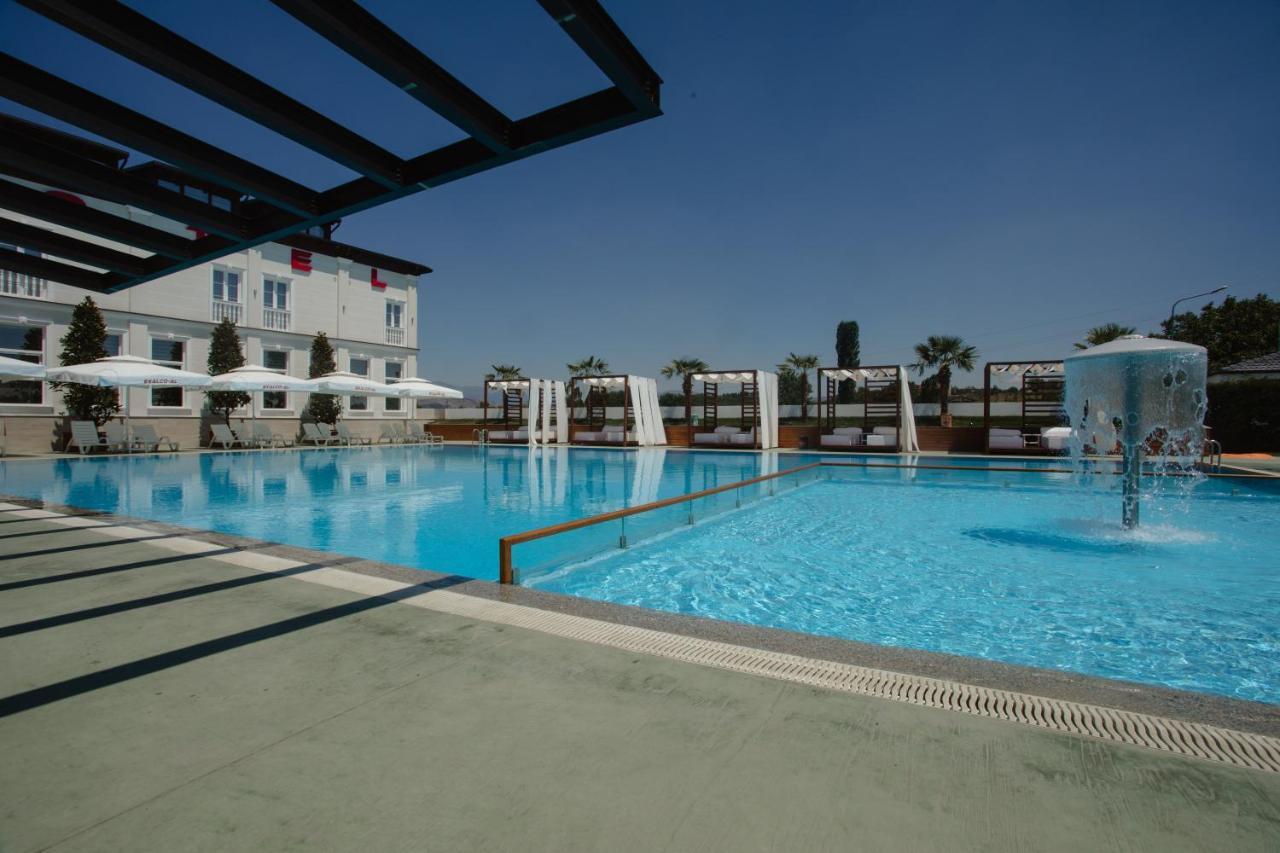 Kompleksi Exalco-Al Barbullush Exterior photo